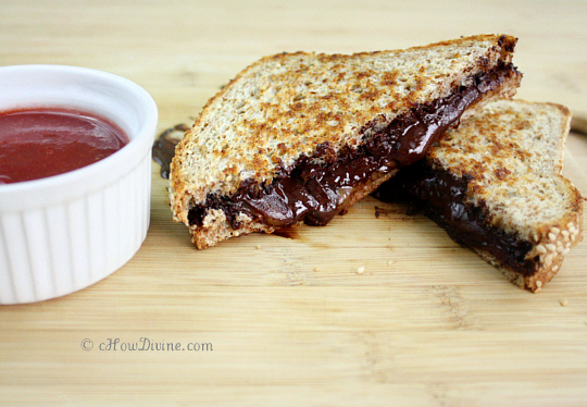 http://chowdivine.com/wp-content/uploads/2012/04/Grilled-Cheese-Dark-Chocolate.jpg