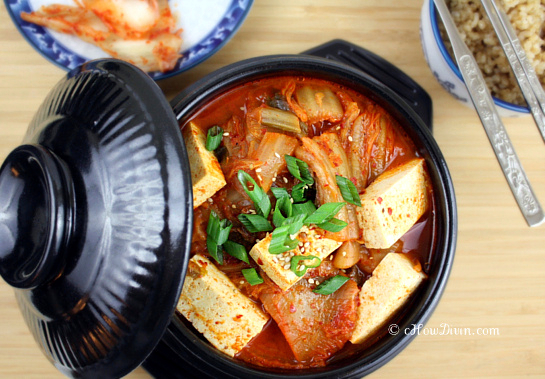 Vegan Kimchi Jjigae - Korean Kimchi Stew - Cheap And Cheerful Cooking